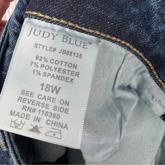 Judy Blue Relaxed Fit Distressed Size 18 Plus Size Denim Jeans 18W Stretch Crop - Picture 8 of 11